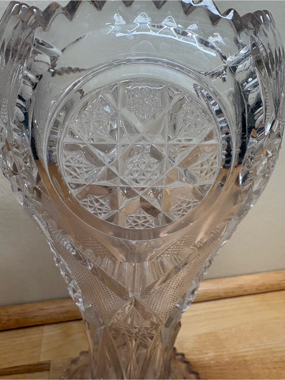Cut Glass Crystal Vase - Clear Patterned vase